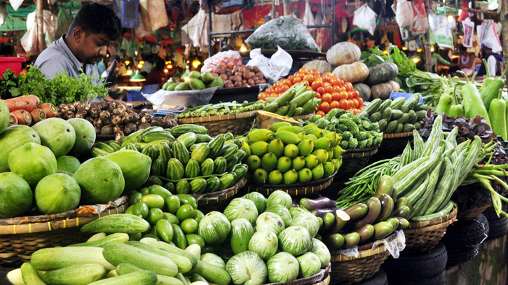 Consumers struggle with inflation in Dhaka kitchen markets