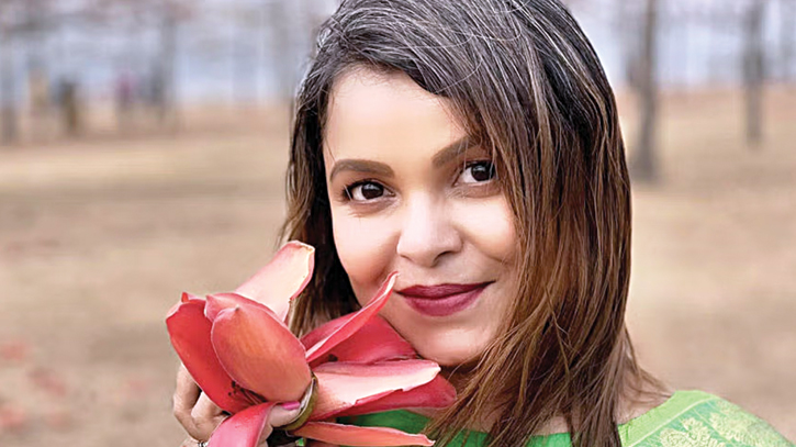 Meher Afroz Shaon returns to screen after 17 years with ‘Neel Jochona’ Meher Afroz Shaon returns to screen after 17 years with ‘Neel Jochona’