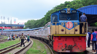 Dhaka-Tangail rail communication snapped