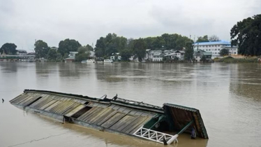 15 missing after boat capsizes in Indian Kashmir