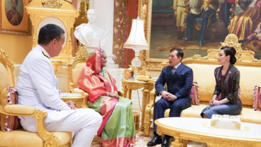 PM Hasina meets Thai royals in Bangkok