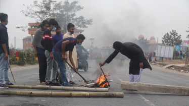 People suffer as transport workers block Dhaka-Barishal highway