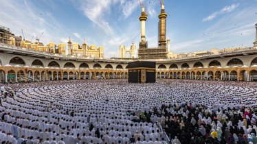 Govt extends Hajj visa processing time till May 11