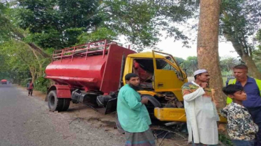 Separate road crashes leave 2 dead in Magura