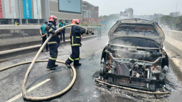 Microbus catches fire on Dhaka Elevated Expressway