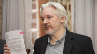 Assange wins right to appeal against an extradition order