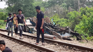 Feni level crossing crash : Death toll rises to 6