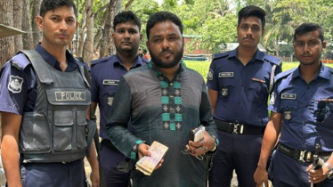 UP chairman arrested with money in Sirajganj