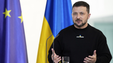 Russia puts Zelensky on wanted list