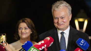 Lithuanian president, PM set for election runoff on May 26
