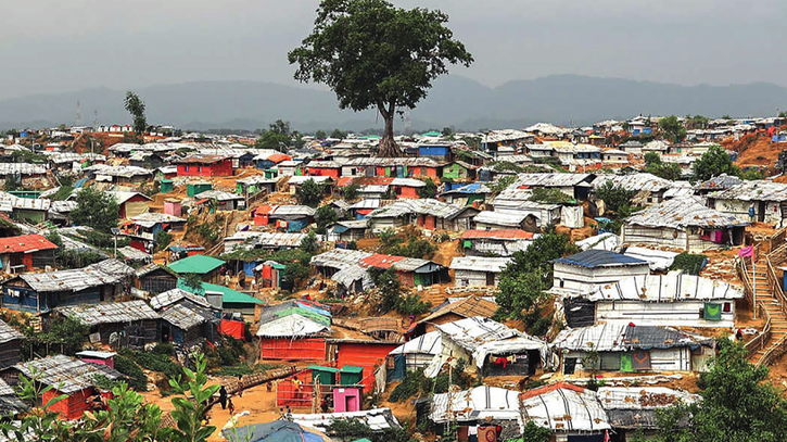 Three family members die in landslide at Rohingya camp in Cox’s Bazar Three family members die in landslide at Rohingya camp in Cox’s Bazar