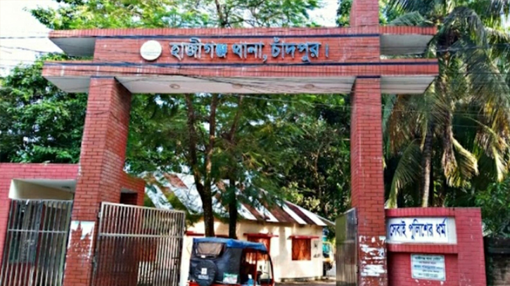 Mother, child die after jumping under train in Chandpur