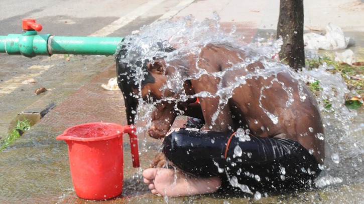 BMD issues 48-hr heatwave alert for 5 divisions BMD issues 48-hr heatwave alert for 5 divisions