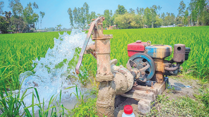 Water level plummets due to drought, irrigation cost increases Water level plummets due to drought, irrigation cost increases