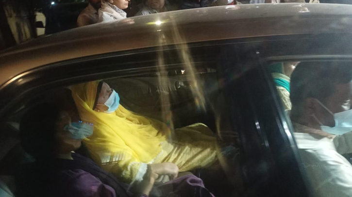 গভীর রাতে আবারও হাসপাতালে খালেদা জিয়া গভীর রাতে আবারও হাসপাতালে খালেদা জিয়া