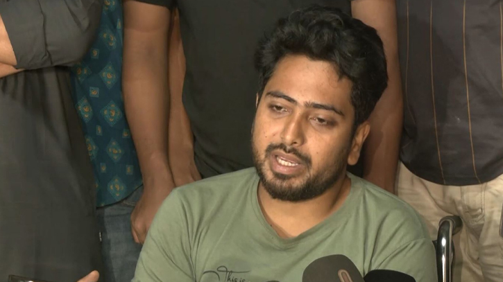 অন্তর্বর্তীকালীন সরকারের প্রাথমিক তালিকা রাষ্ট্রপতির কাছে: সমন্বয়ক নাহিদ অন্তর্বর্তীকালীন সরকারের প্রাথমিক তালিকা রাষ্ট্রপতির কাছে: সমন্বয়ক নাহিদ
