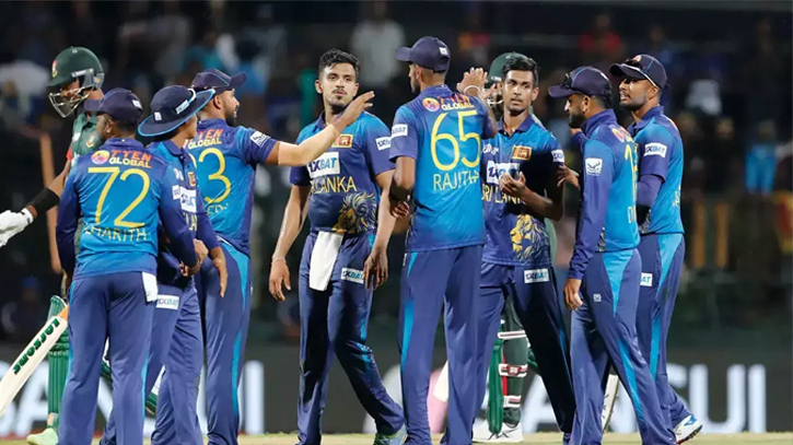 দ্রুত উইকেট হারিয়ে ব্যাটিং বিপর্যয়ে বাংলাদেশ দ্রুত উইকেট হারিয়ে ব্যাটিং বিপর্যয়ে বাংলাদেশ
