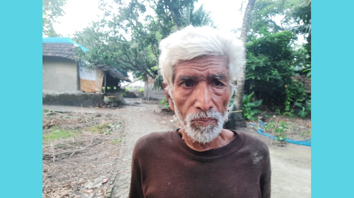 সাতক্ষীরায় নির্যাতনের শিকার হয়েও মামলা করতে চাননা বাবা সাতক্ষীরায় নির্যাতনের শিকার হয়েও মামলা করতে চাননা বাবা